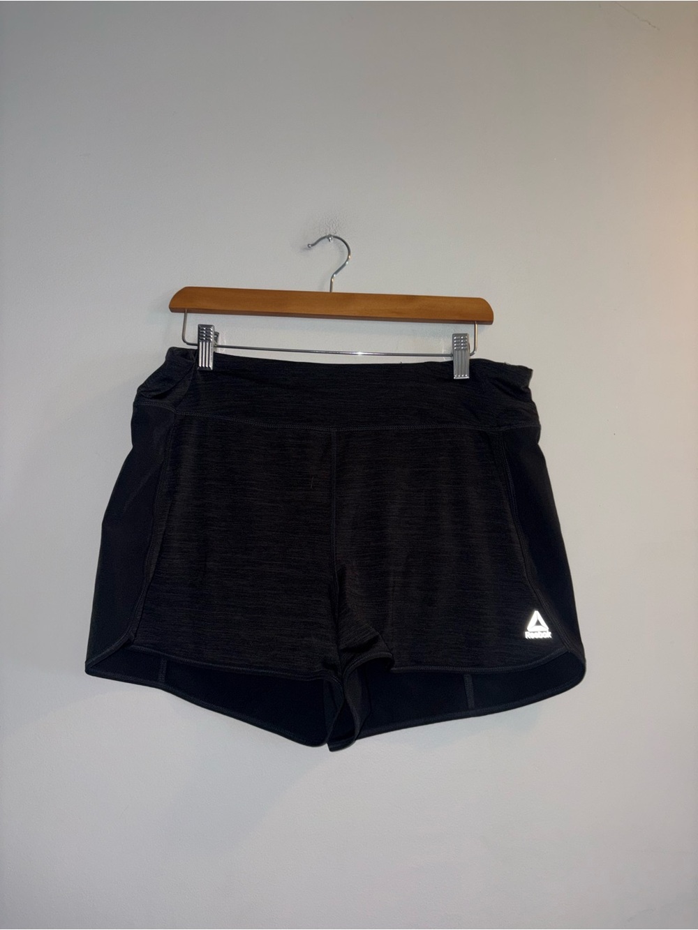 Reebok | Black Shorts